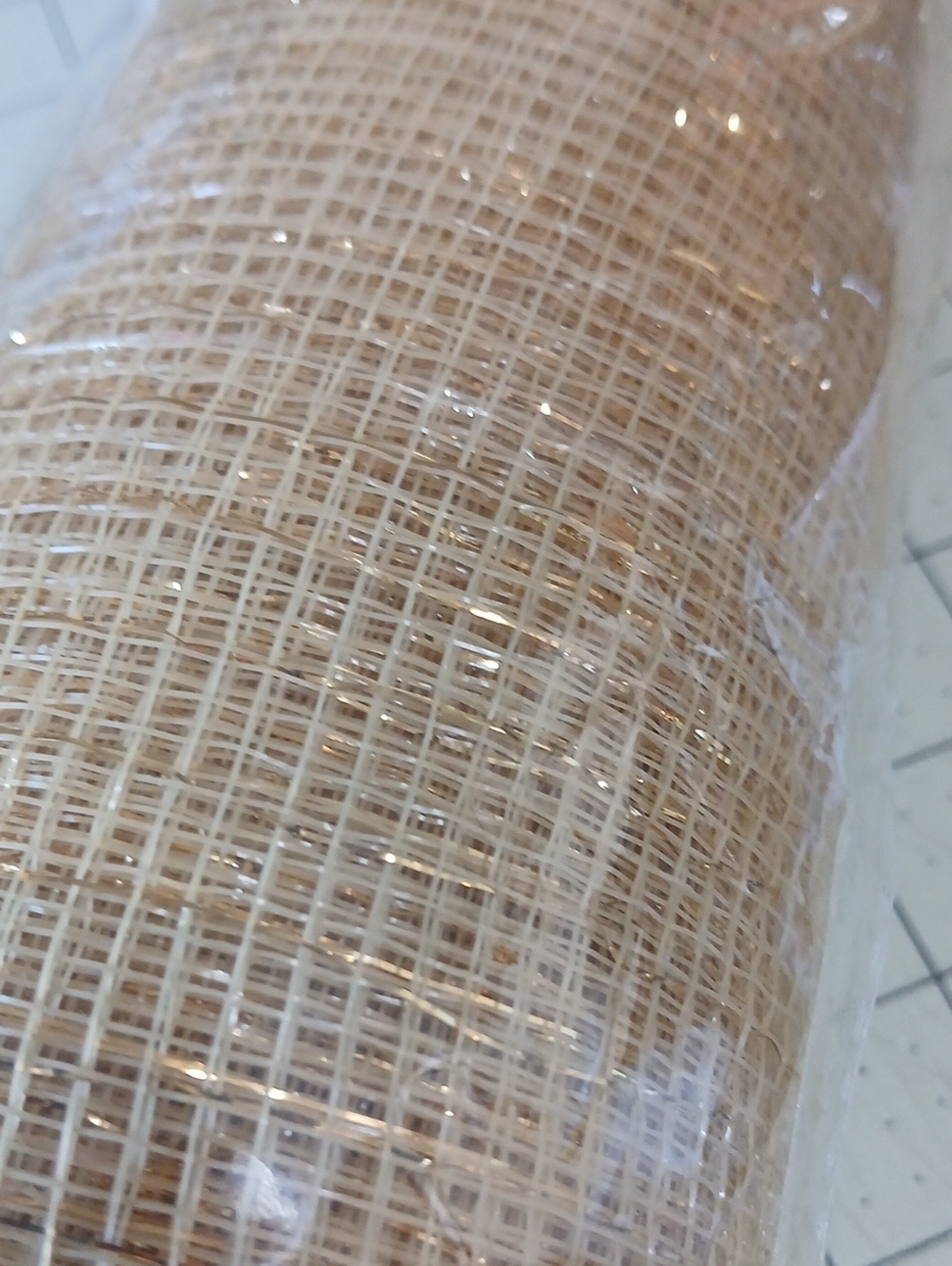 Deco Mesh - Gold - Picture 2 of 4